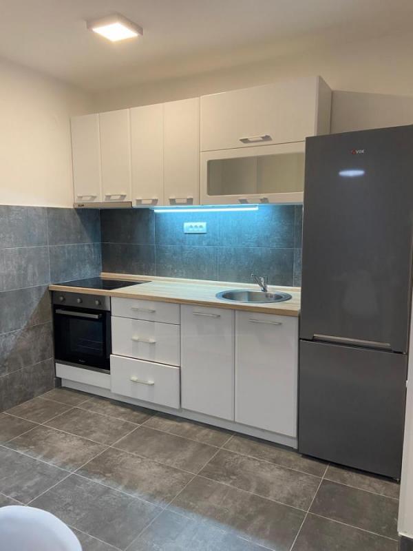 Slika 1 - Renoviran jednosoban stan na Bulevaru Oslobođenja