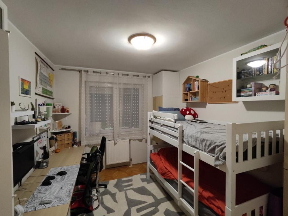 Slika 9 - Trosoban, 60m2, Podbara Novi Sad, sa terasom, ima lift