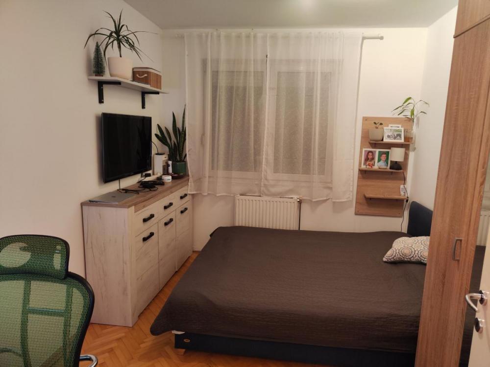 Slika 7 - Trosoban, 60m2, Podbara Novi Sad, sa terasom, ima lift