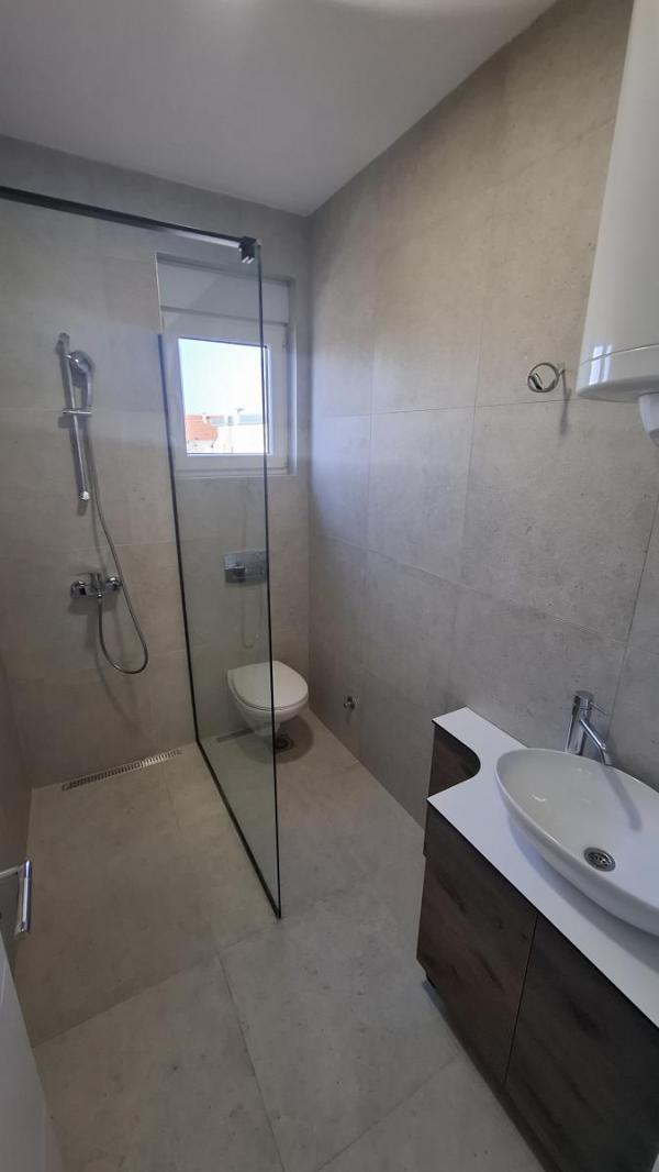 Slika 11 - Prodaja, Stan, Novi Sad, Veternik