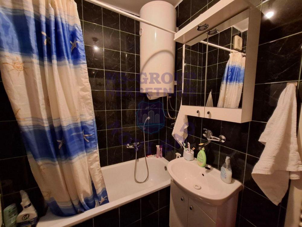 Slika 6 - Jednosoban, 32m2, Socijalno Novi Sad, sa terasom, ima lift