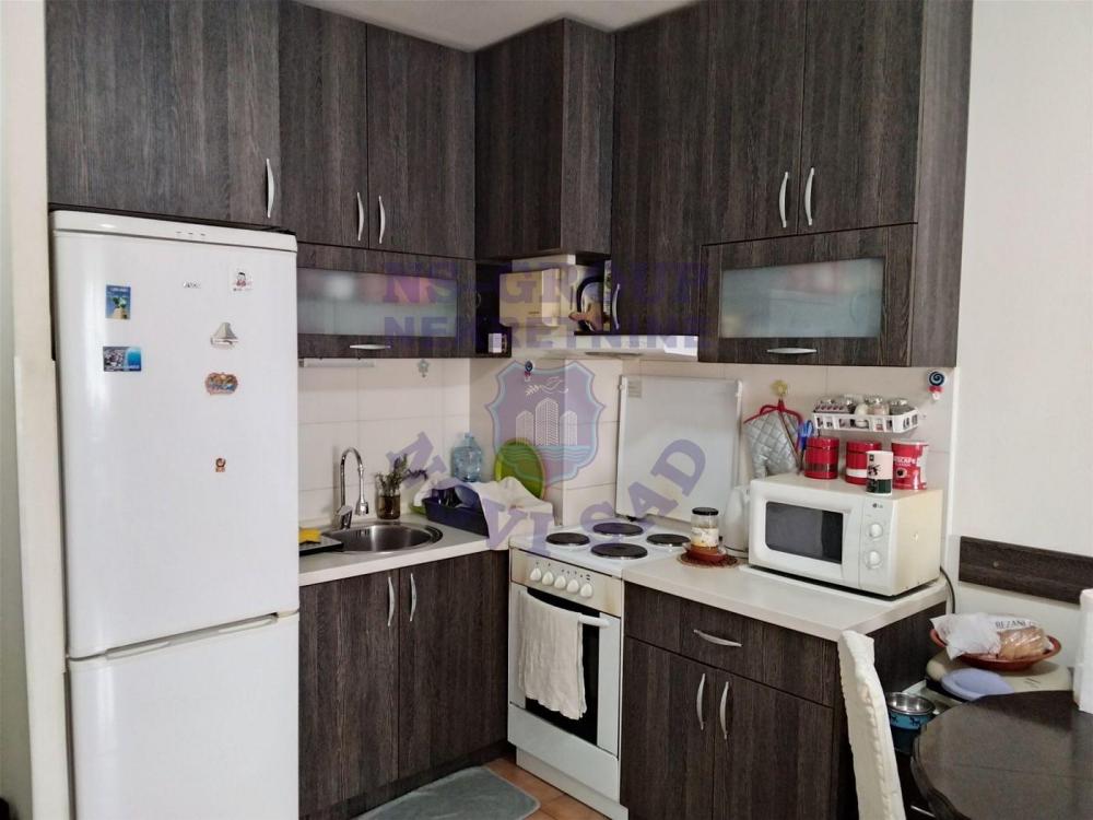 Slika 2 - Prodaja stana, 42m2, Novo naselje Novi Sad, sa terasom, ima lift