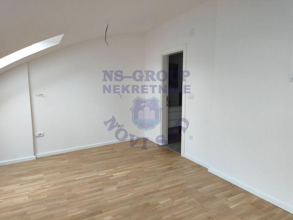 Slika 5 - Petosoban stan,useljiv,povrat PDV-a!