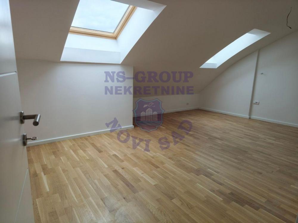 Slika 8 - Petosoban stan,useljiv,povrat PDV-a!