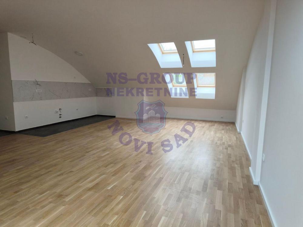 Glavna slika -Petosoban stan,useljiv,povrat PDV-a!