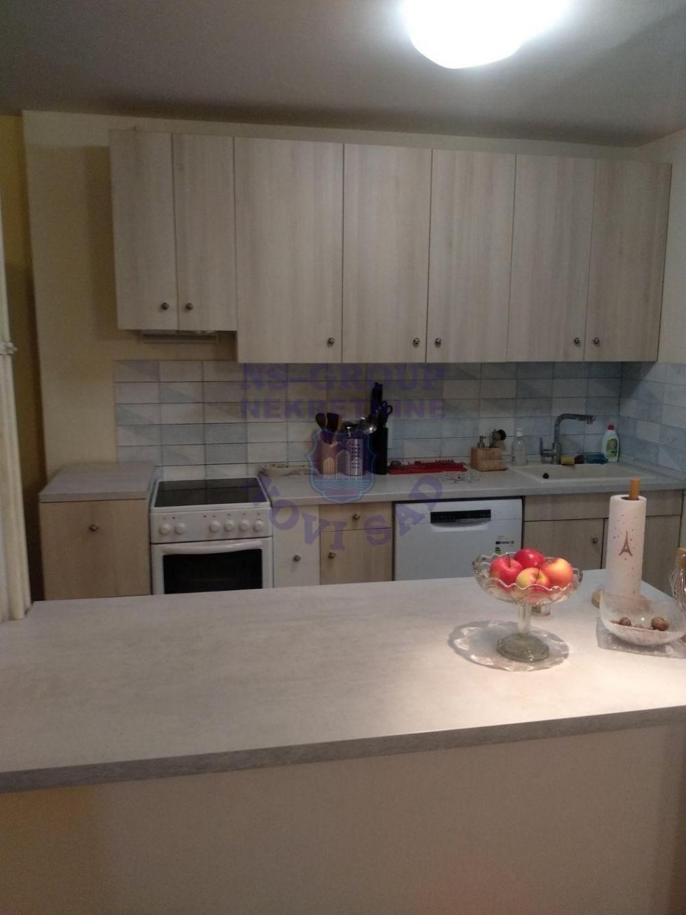 Slika 3 - Komforan trosoban stan na Limanu 4!