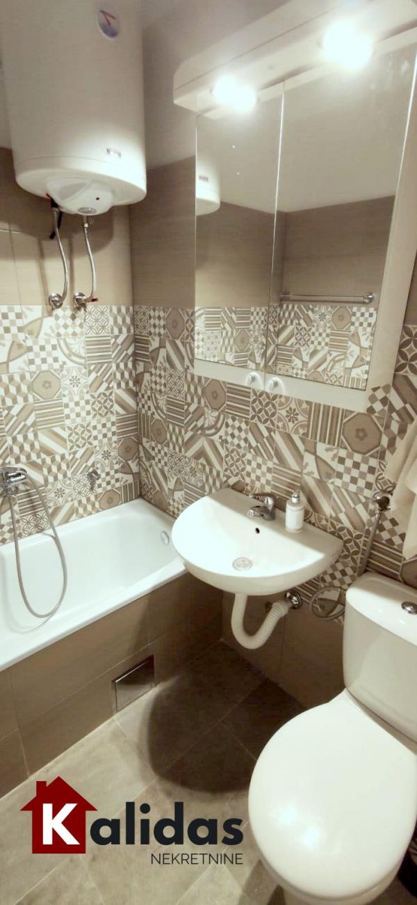 Slika 10 - Stan,NOVI SAD,LIMAN 2,kv: 56, € 200850, ID: 1005465