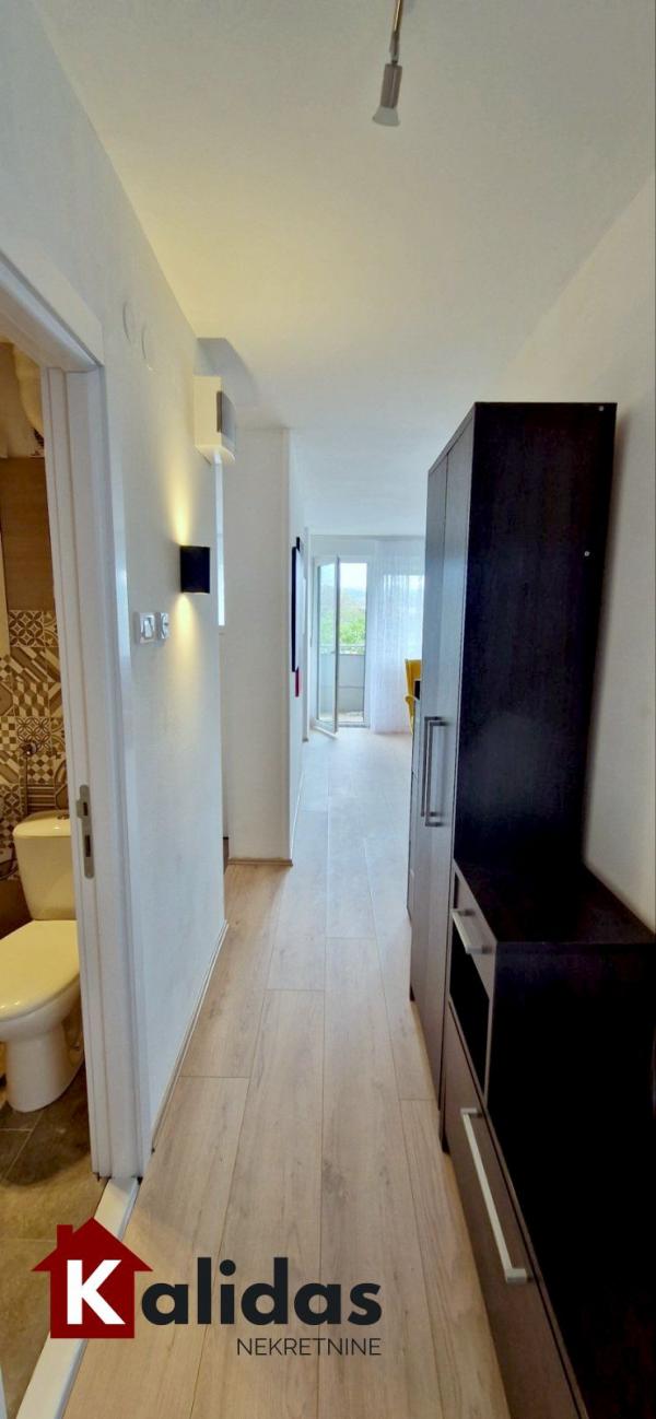 Slika 8 - Stan,NOVI SAD,LIMAN 2,kv: 56, € 200850, ID: 1005465