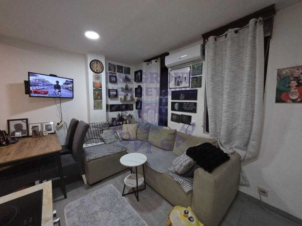 Glavna slika -567510-Jednoiposoban kompletno namešten stan- Novo naselje!