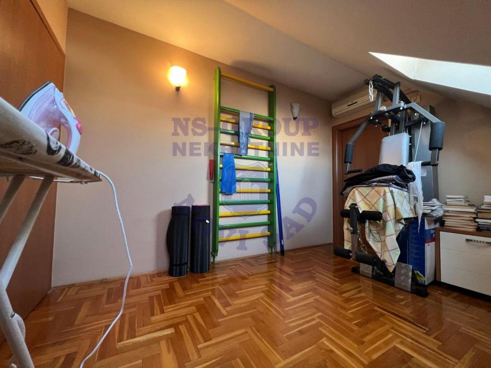 Slika 7 - Četvoroiposoban, 102m2, Socijalno Novi Sad