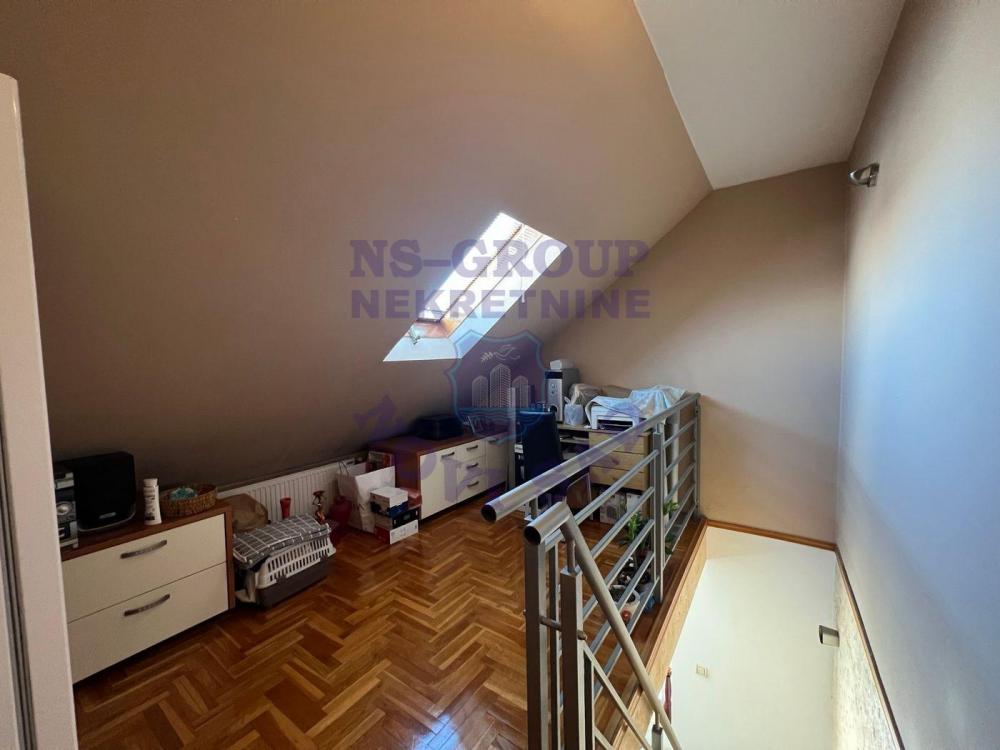 Slika 9 - Četvoroiposoban, 102m2, Socijalno Novi Sad