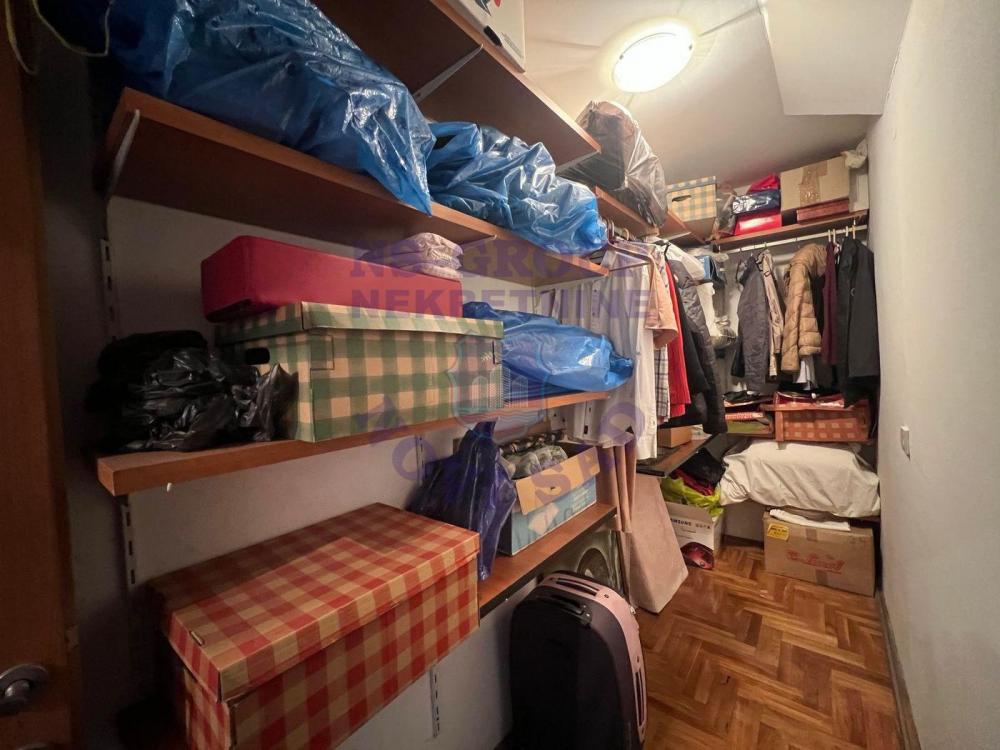 Slika 10 - Četvoroiposoban, 102m2, Socijalno Novi Sad