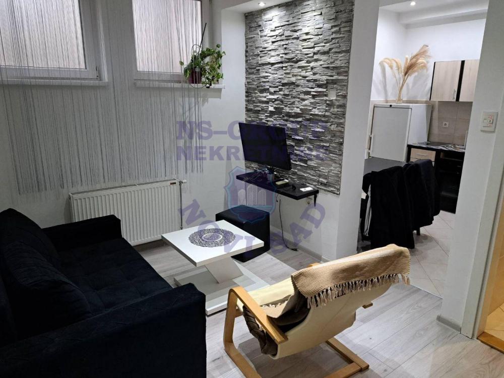 Slika 1 - Prodaja stana, 23m2, Rotkvarija Novi Sad