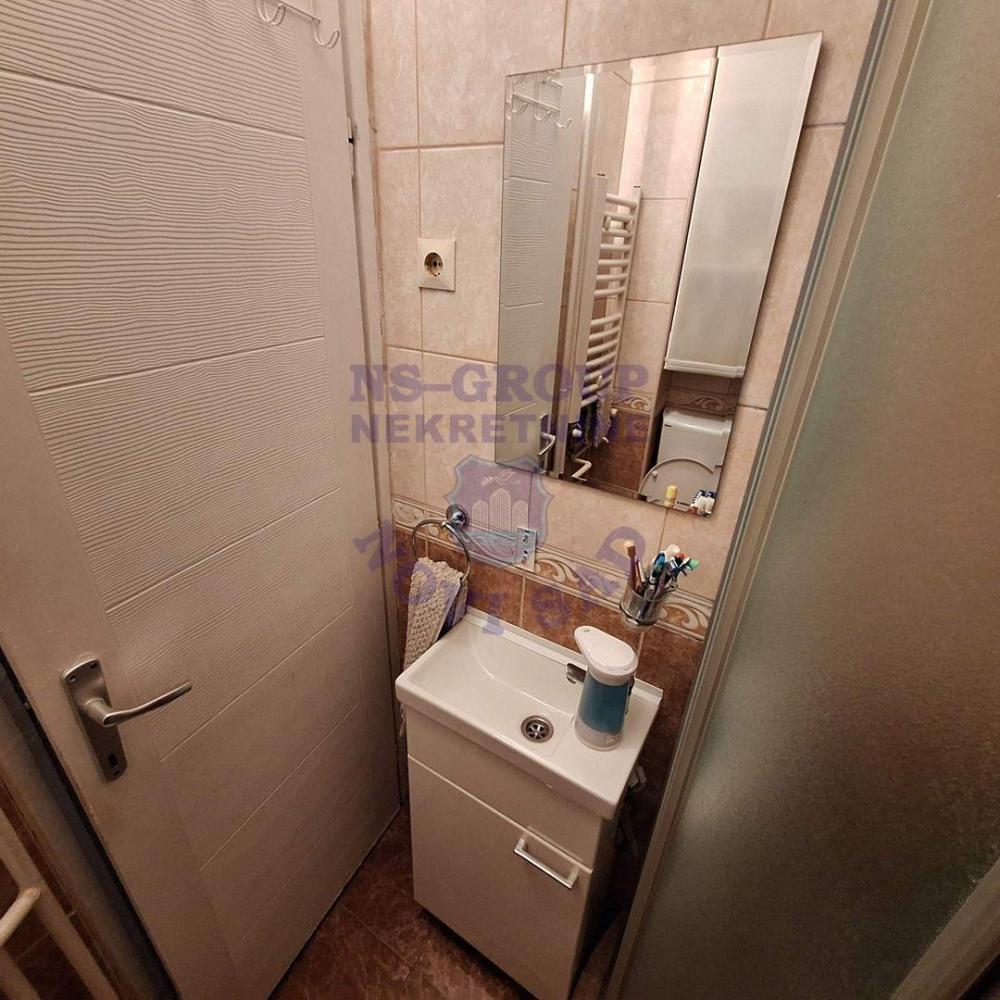 Slika 11 - Dvosoban, 47m2, Detelinara Novi Sad