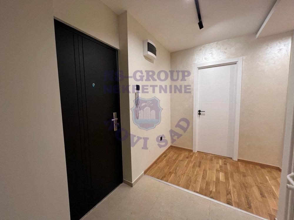 Slika 5 - Jednoiposoban, 38m2, Novo naselje Novi Sad, sa terasom, ima lift