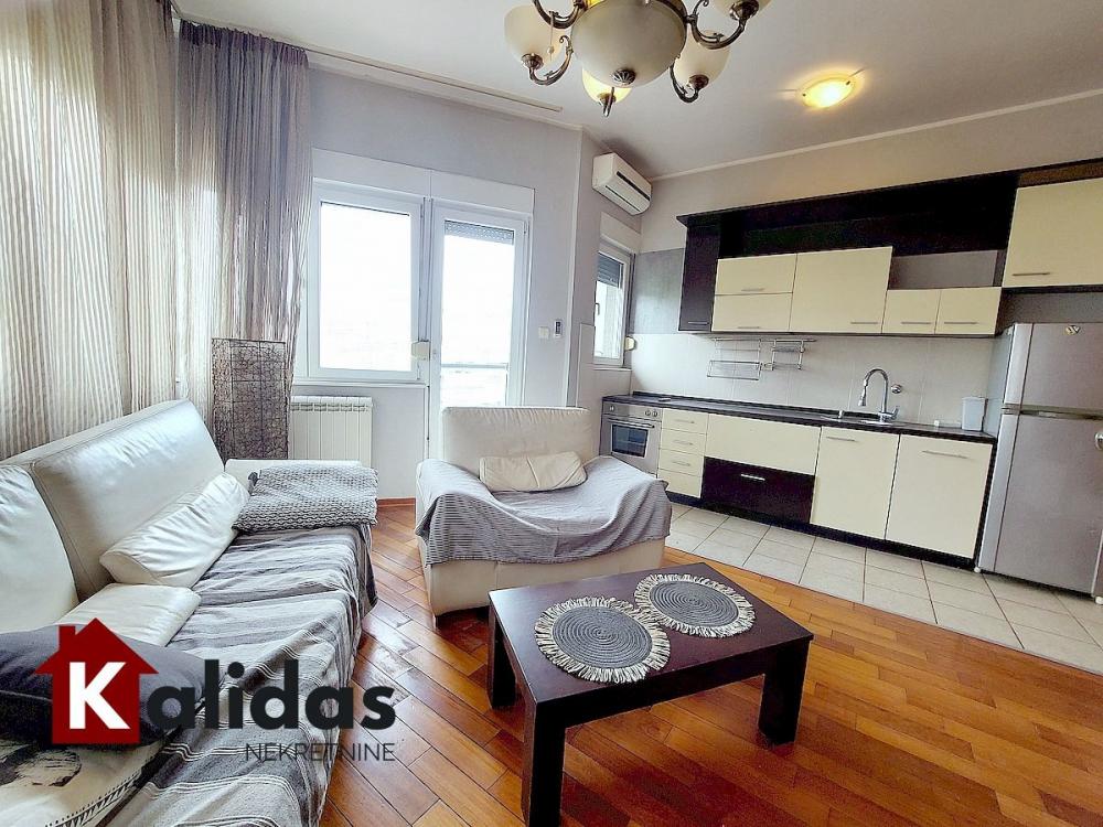 Slika 6 - Stan,NOVI SAD,BULEVAR EVROPE,kv: 67, € 170000, ID: 1008692