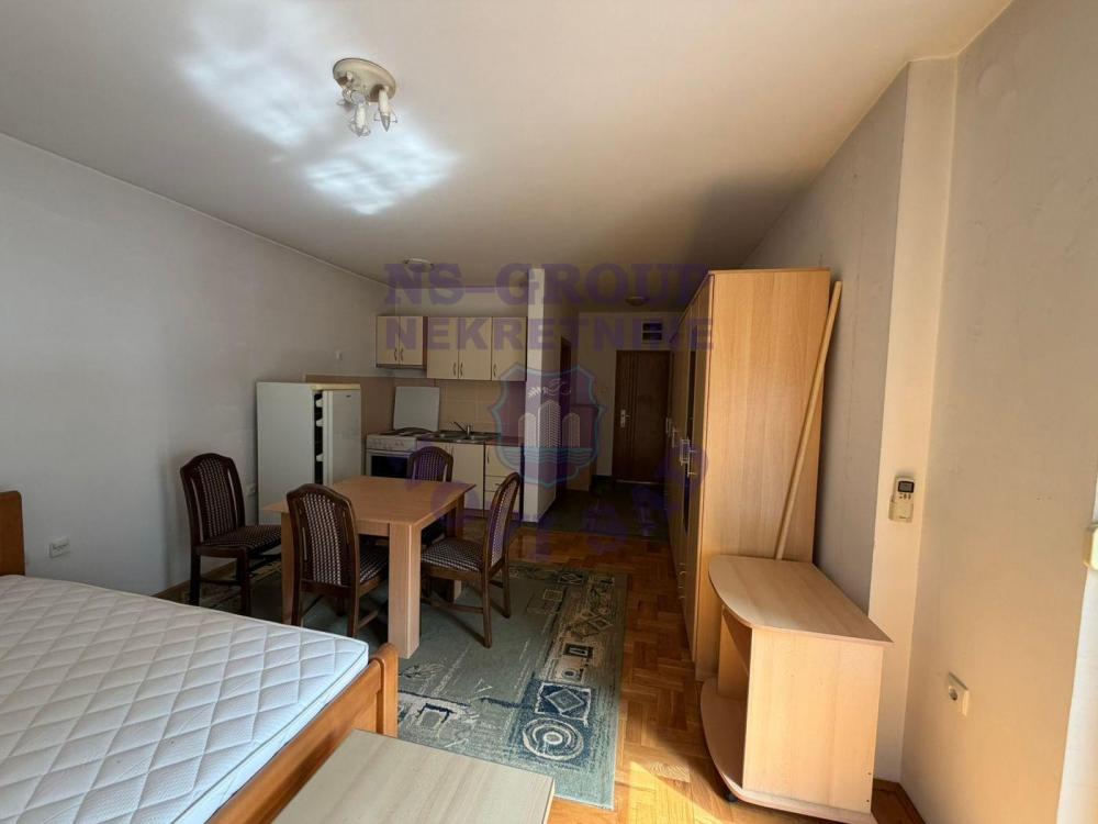 Slika 2 - Š:567468 Garsonjera - Bulevar Evrope