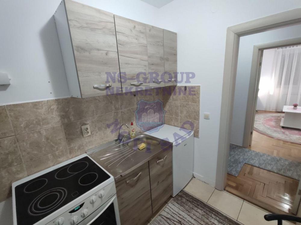 Slika 10 - Jednosoban, 25m2, Adamovićevo naselje Novi Sad