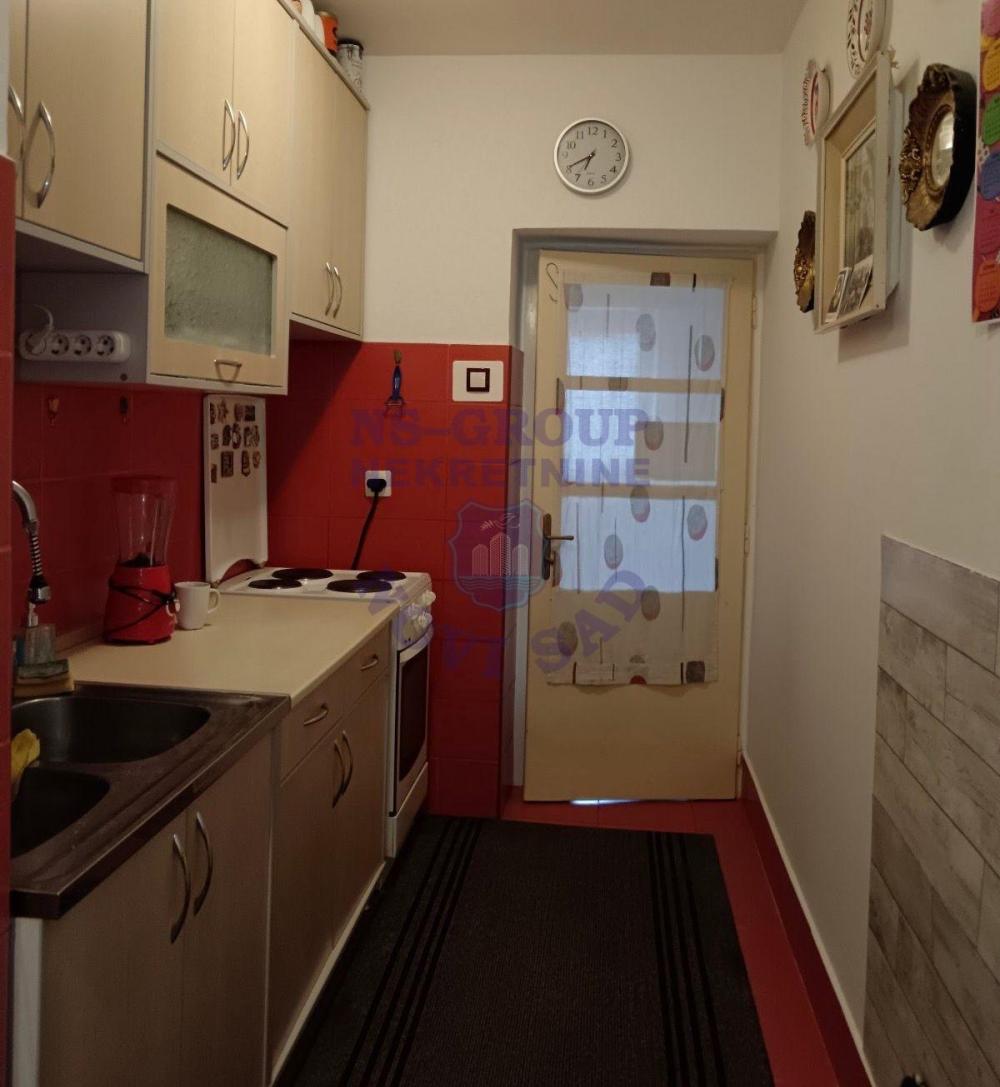 Slika 6 - Dvosoban, 48m2, Podbara Novi Sad, sa terasom