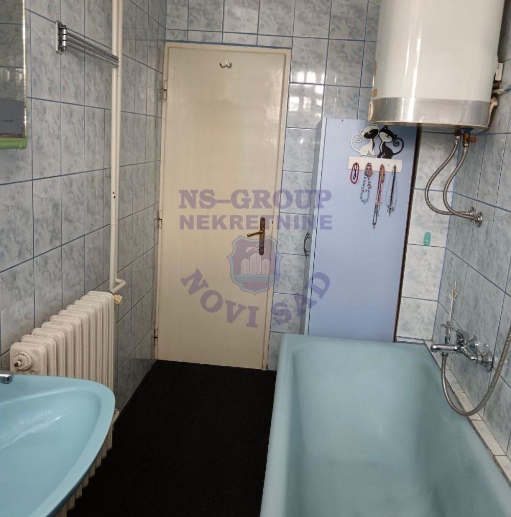 Slika 10 - Dvosoban, 48m2, Podbara Novi Sad, sa terasom