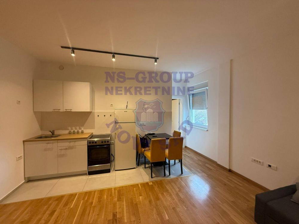 Slika 3 - Prodaja stana, 44m2, Petrovaradin Novi Sad