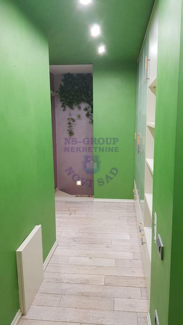 Slika 11 - Petosoban stan na Bulevaru 174m2