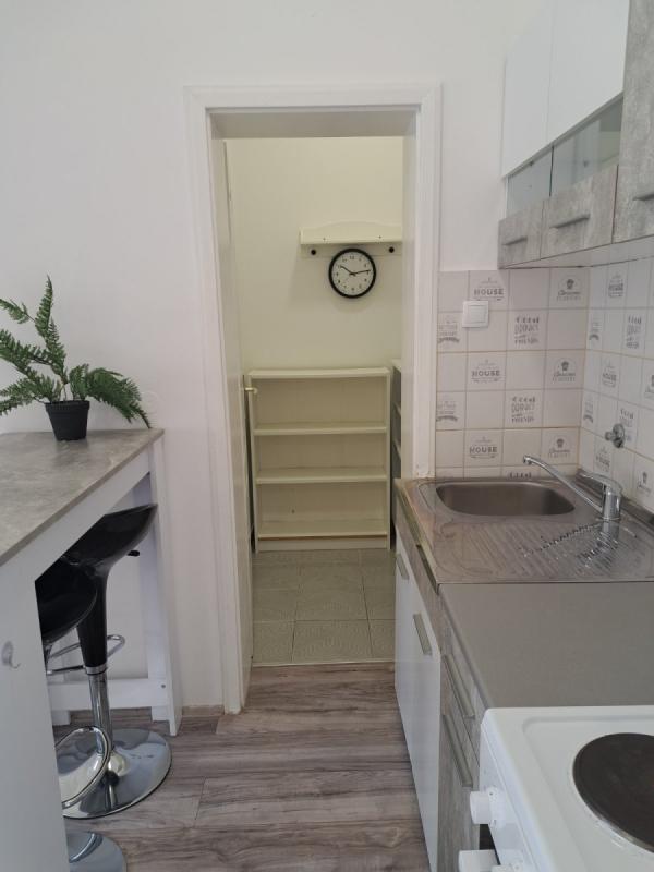 Slika 5 - Stan,NOVI SAD,BULEVAR,kv: 71.00, € 204800, ID: 1059302