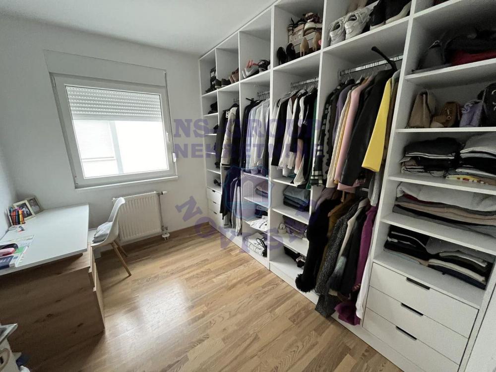 Slika 4 - Odlican četvorosoban stan na Adicama!