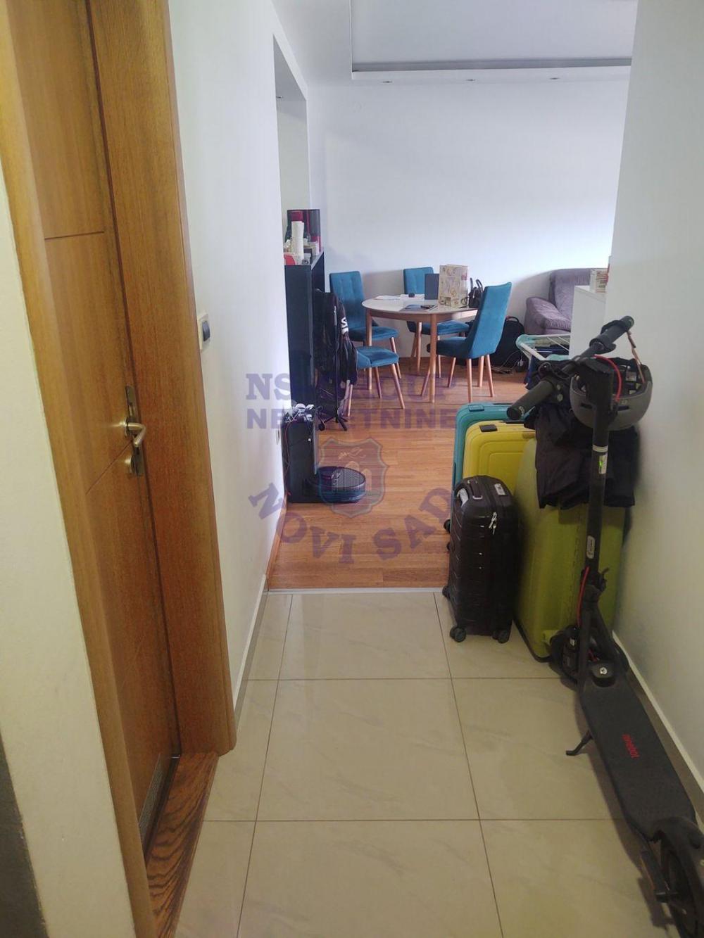 Slika 1 - Prodaja stana, 69m2, Nova Detelinara Novi Sad, sa terasom, ima lift