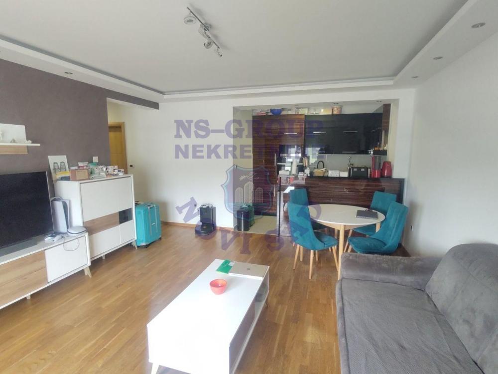 Glavna slika -Prodaja stana, 69m2, Nova Detelinara Novi Sad, sa terasom, ima lift