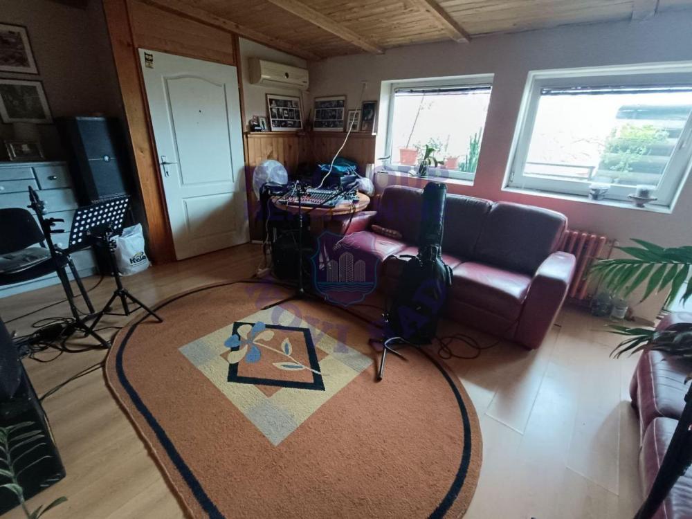 Slika 2 - Trosoban stan u Cara Dušana