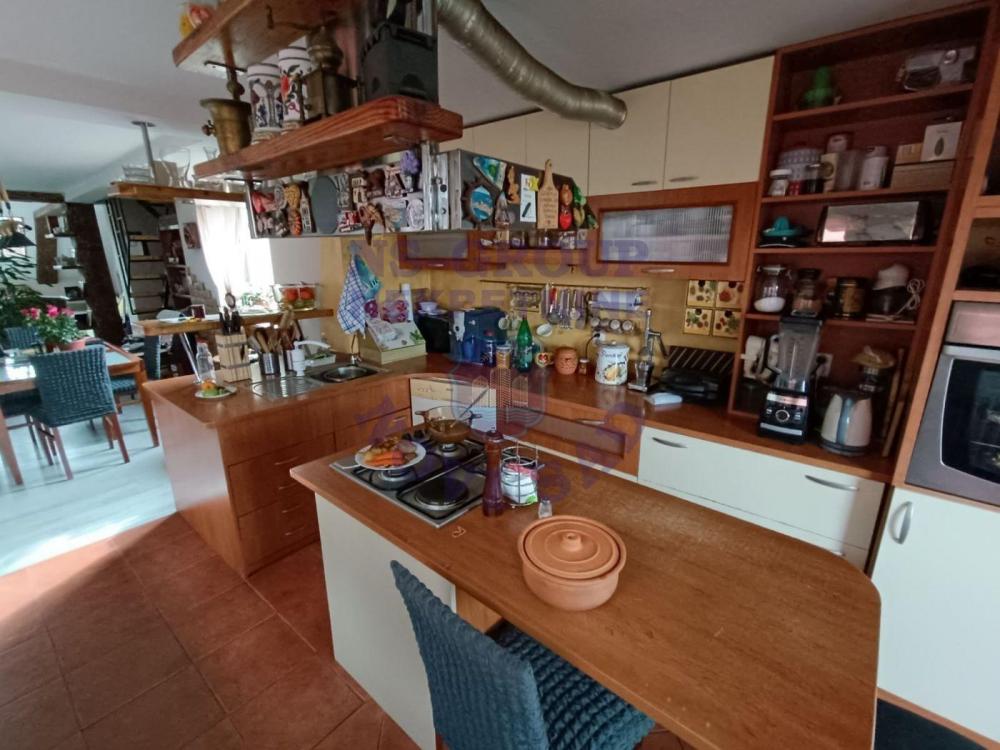 Slika 11 - Trosoban stan u Cara Dušana