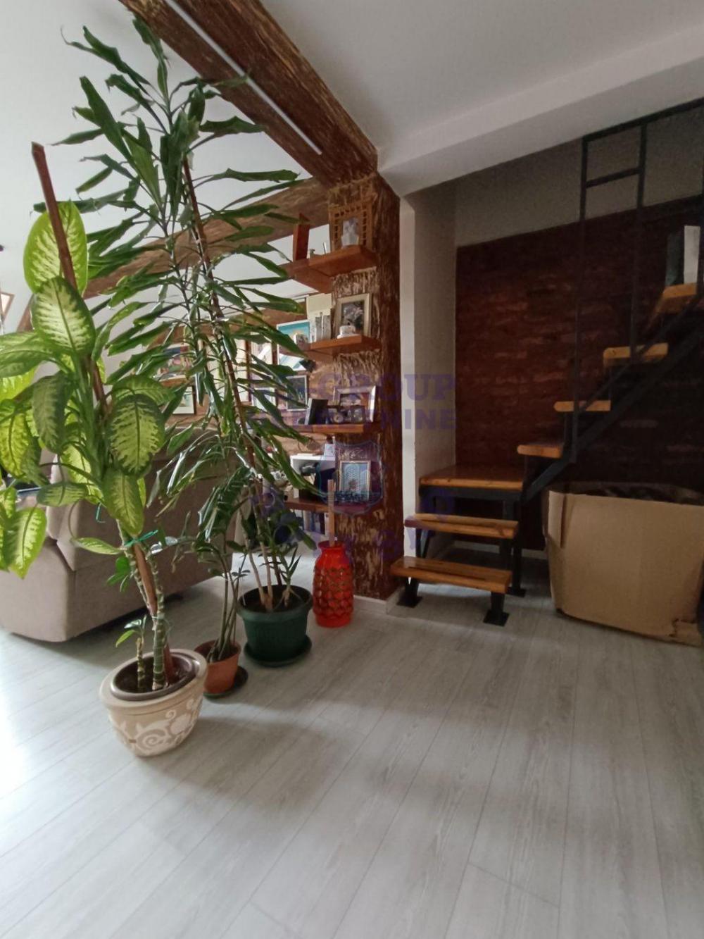 Slika 9 - Trosoban stan u Cara Dušana