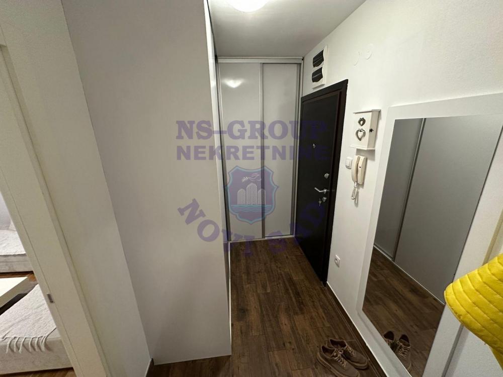 Slika 3 - Odličan trosoban stan na Novoj Detelinari! 