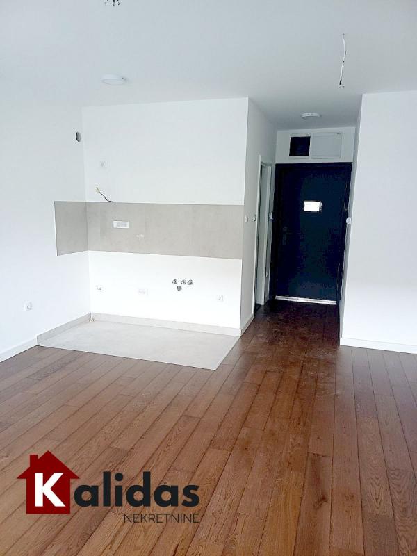 Slika 3 - Stan,NOVI SAD,NOVO NASELJE,kv: 25, € 92700, ID: 1008555