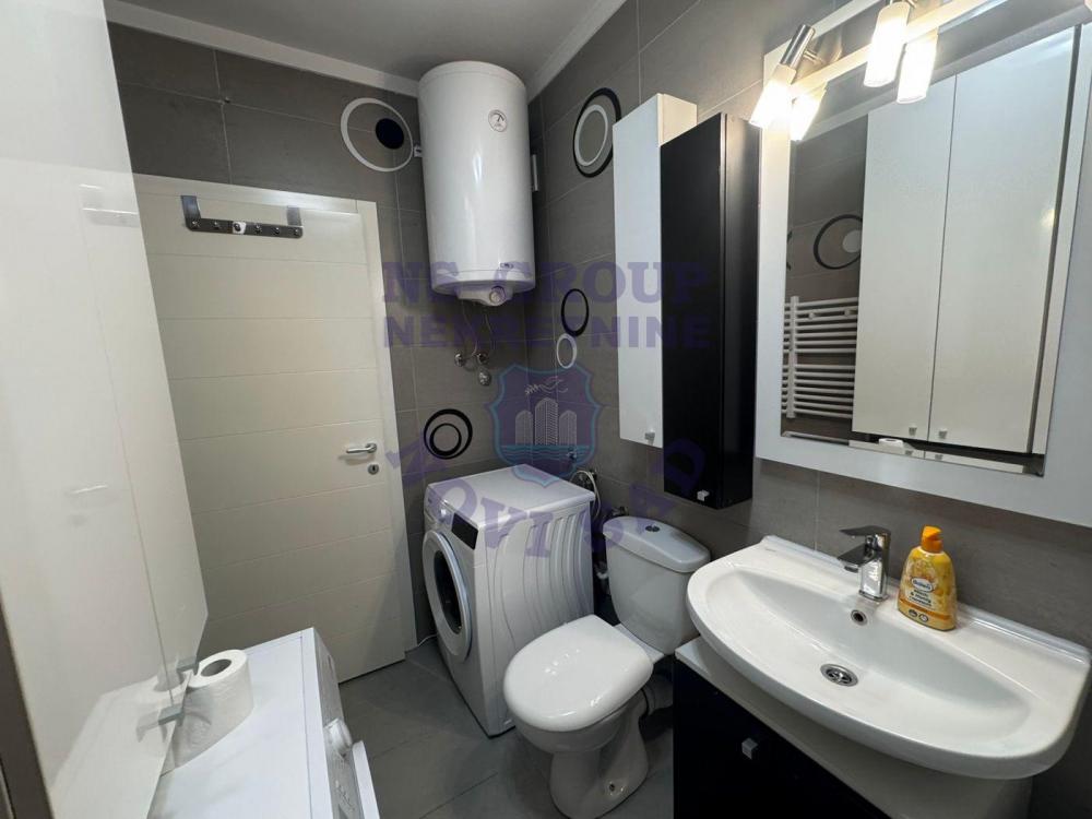 Slika 3 - Trosoban stan na prodaju.