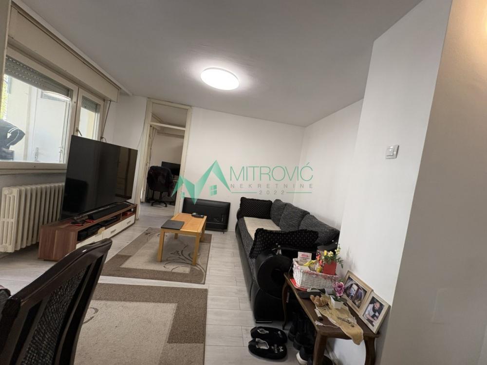 Slika 1 - Novo Naselje, 43m2. Jednoiposoban stan! 