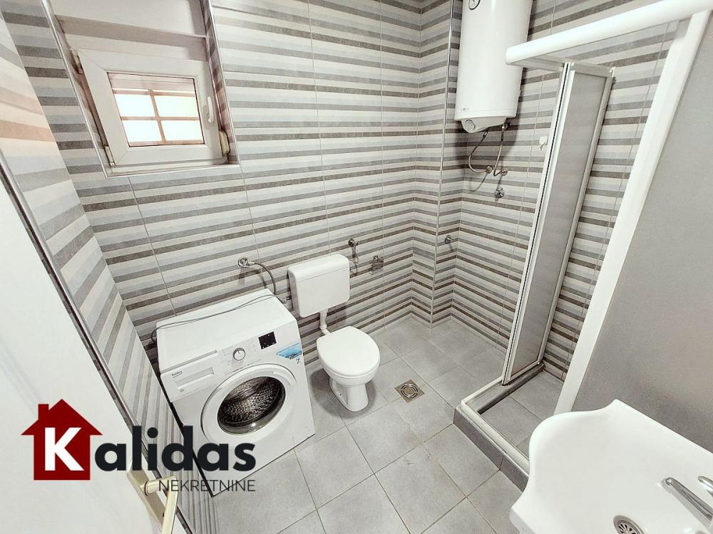 Slika 9 - Stan,NOVI SAD,BULEVAR,kv: 71, € 204750, ID: 1008690