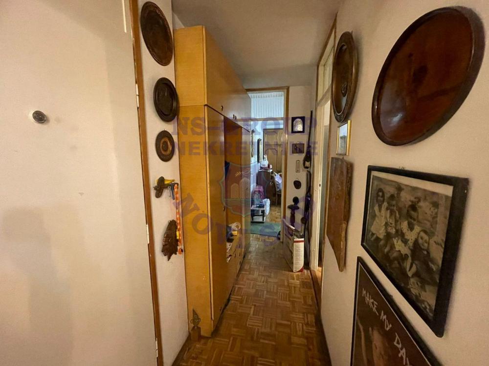 Slika 1 - Dvosoban, 52m2, Liman 3 Novi Sad, sa terasom, ima lift