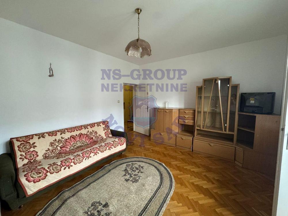 Slika 1 - Komforan trosoban stan na Keju!