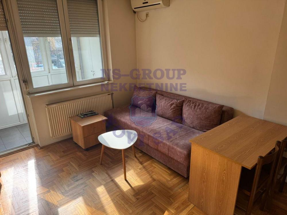 Slika 2 - 567564-Garsonjera-23m2-Železnička stanica