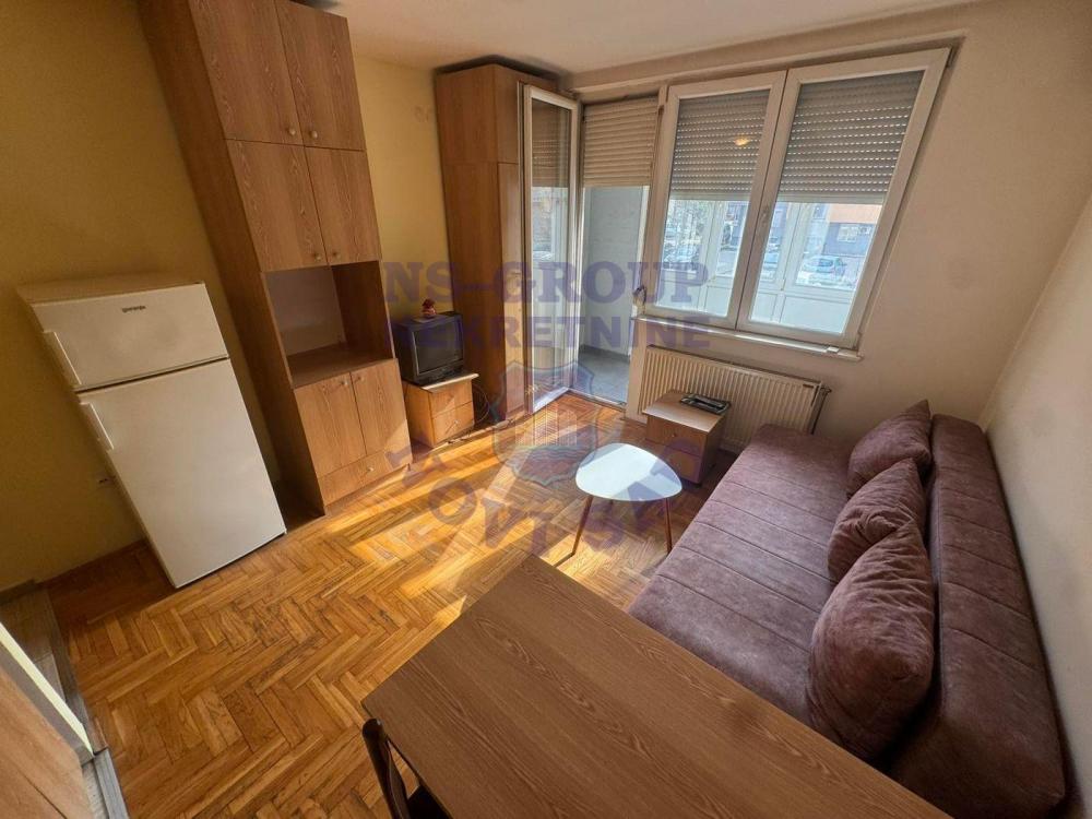 Slika 1 - 567564-Garsonjera-23m2-Železnička stanica