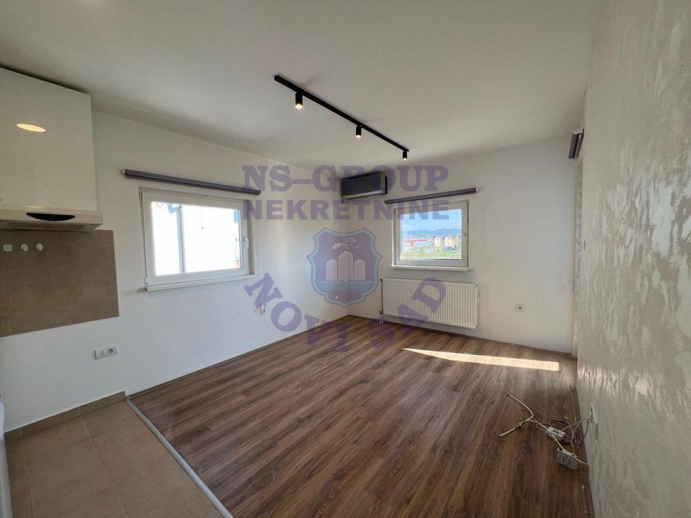 Glavna slika -Odličan dvoiposoban stan na Adicama