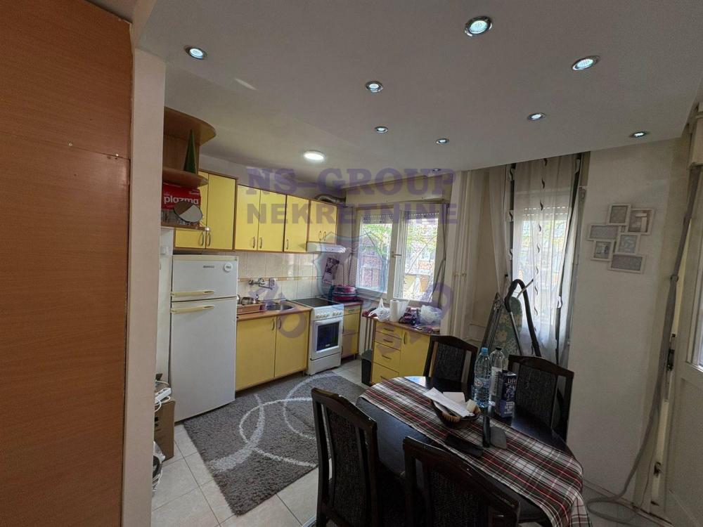 Slika 5 - Dvosoban, 43m2, Novo naselje Novi Sad