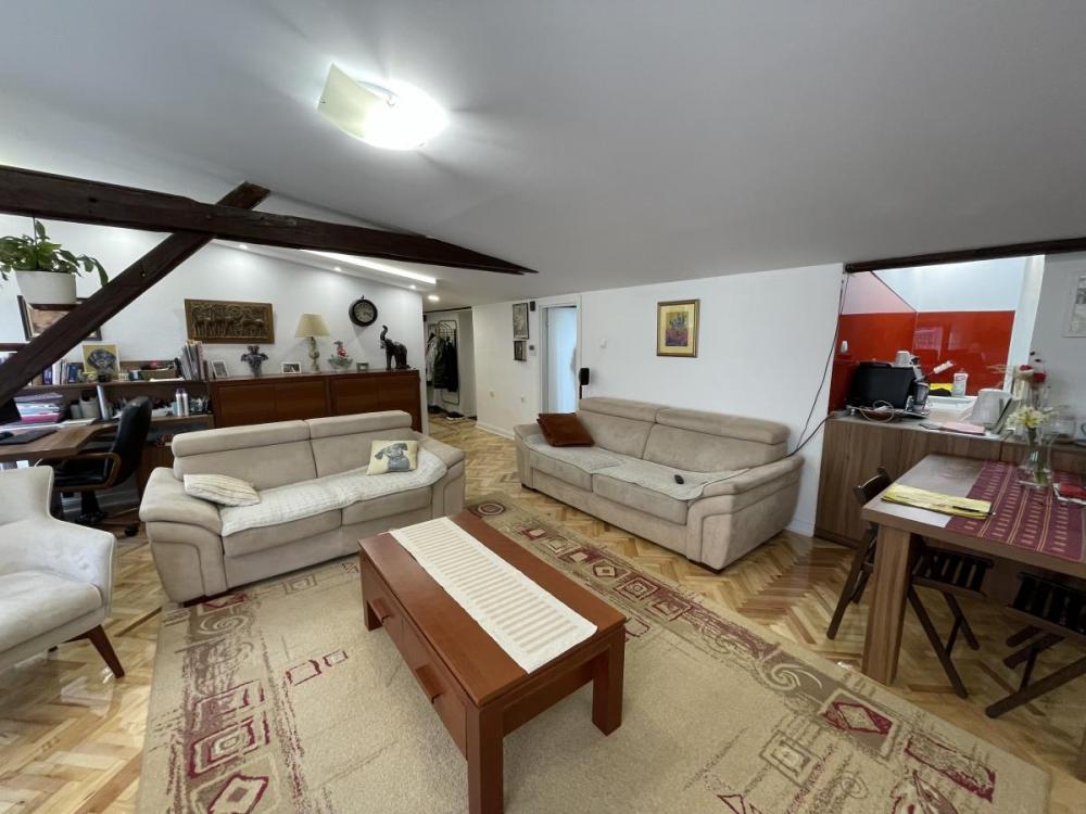 Slika 5 - Trosoban stan 95m Centar Laze Kostića