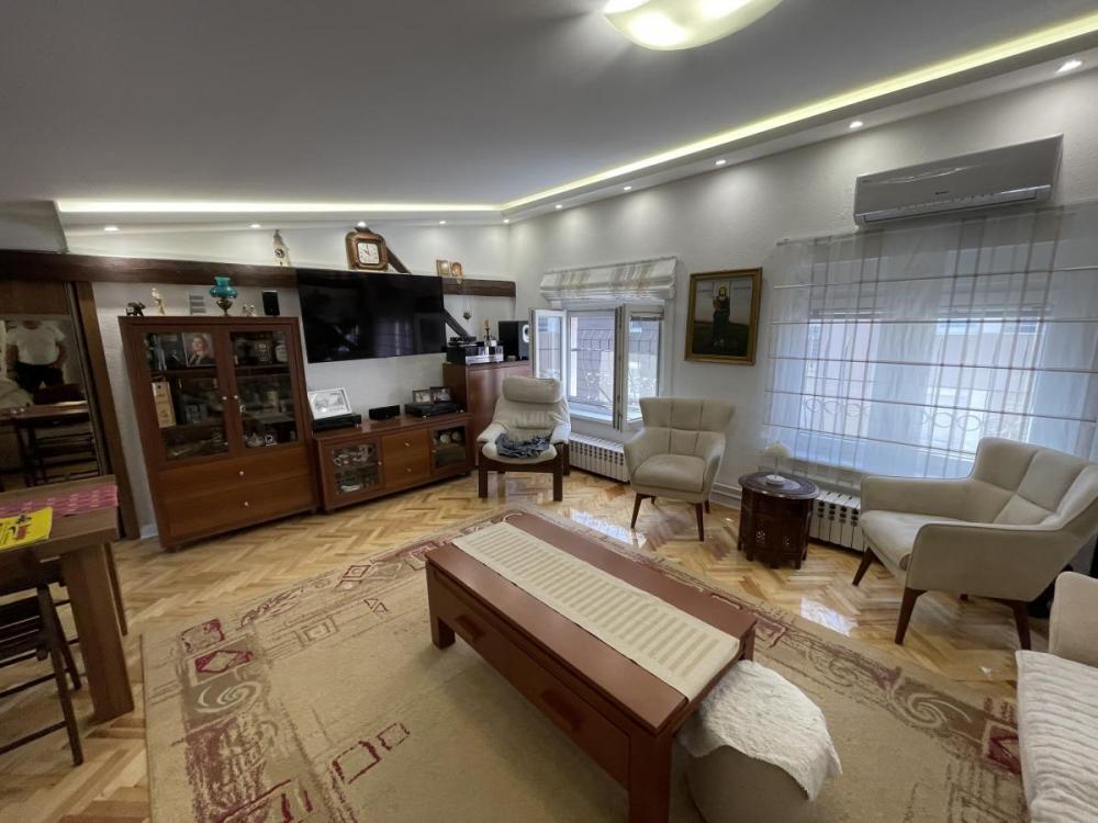 Slika 3 - Trosoban stan 95m Centar Laze Kostića