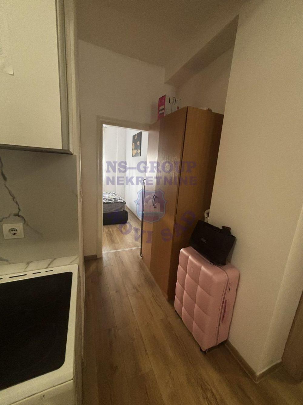 Slika 4 - Dvosoban, 37m2, Podbara Novi Sad