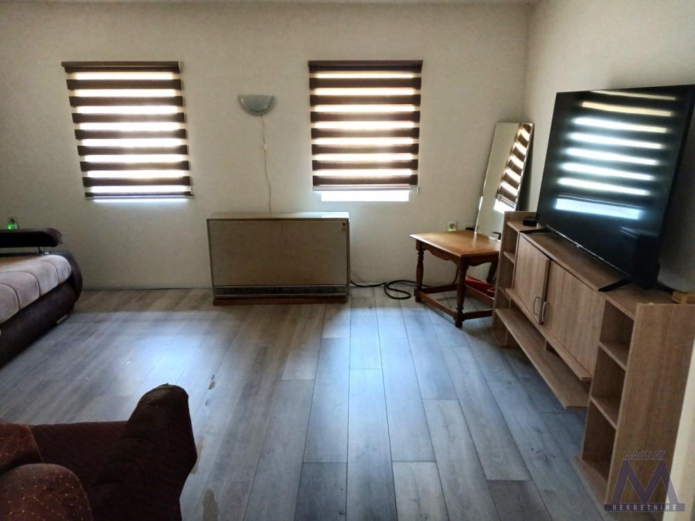 Slika 1 - Stan,PETROVARADIN,PETROVARADIN,kv: 68, € 76000, ID: 1019341