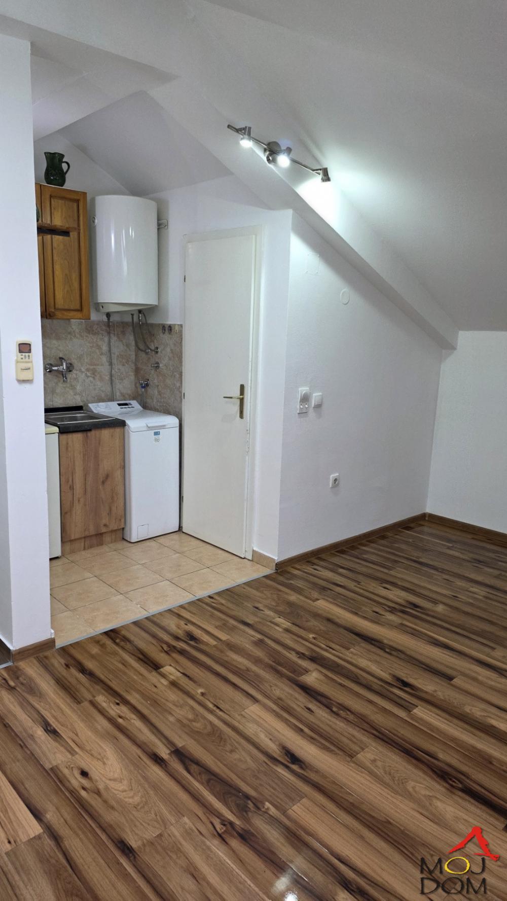 Slika 4 - Stan,NOVI SAD,SATELIT,kv: 22, € 51500, ID: 1032080