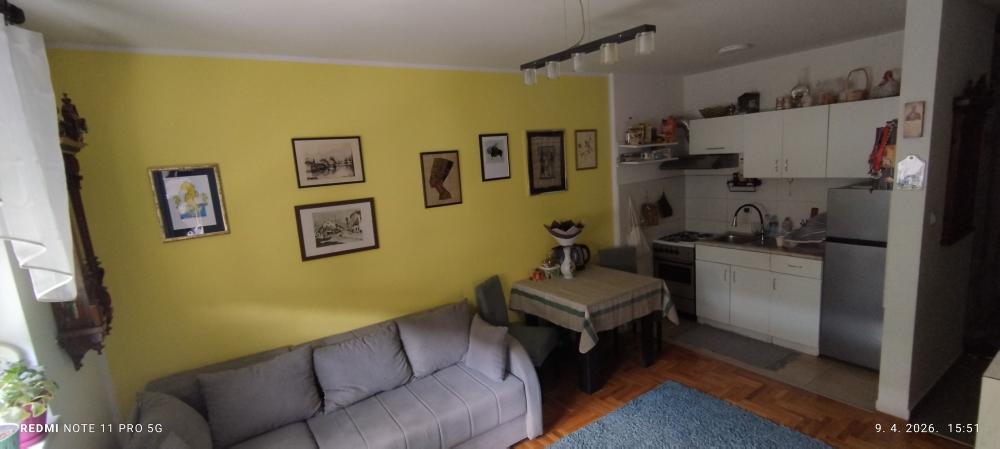 Slika 1 - Dvosoban, 39m2, Okrugiceva Novi Sad, sa terasom, ima lift